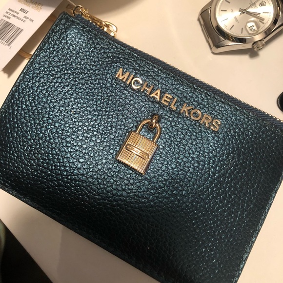 Michael Kors Handbags - 🍀 MICHAEL KORS METALLIC GREEN WALLET 🍀